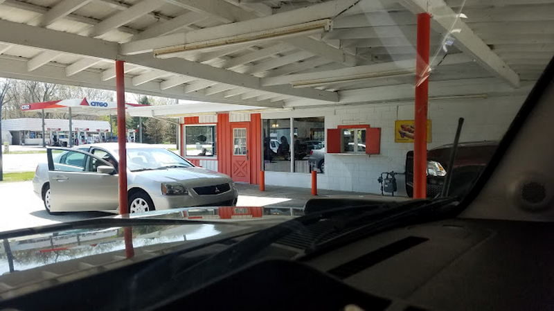 Mikeys Drive-In - Web Listing (newer photo)